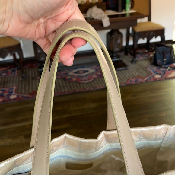 ๐๏ธHOST PICK๐๏ธBeautiful Chanel leather and nylon bag - Picture 14 of 14